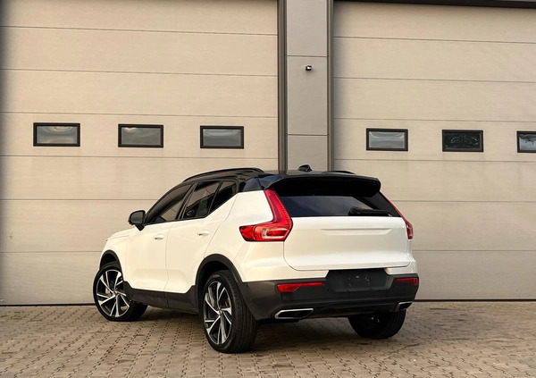 Volvo XC 40 cena 110000 przebieg: 116930, rok produkcji 2019 z Koło małe 154